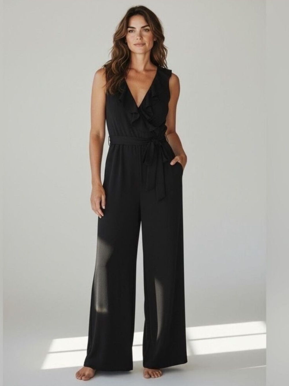 Tommy Hilfiger Black Sleeveless Ruffle V-Neck Jumpsuit Women’s Size 2 Stretchy